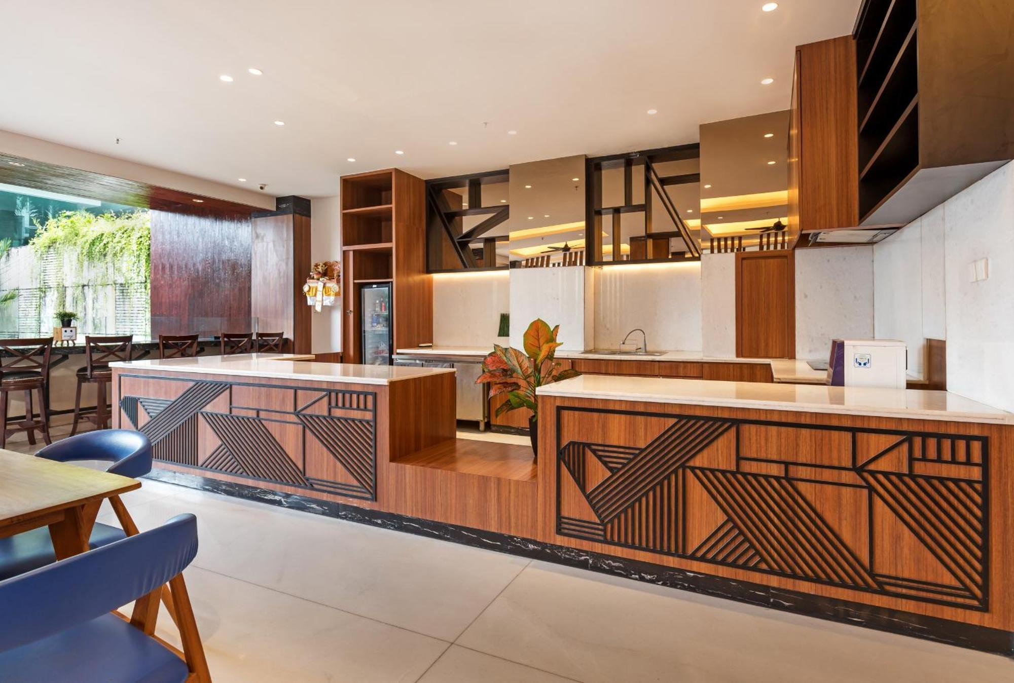 Boss Legian Hotel Powered By Archipelago Exteriör bild